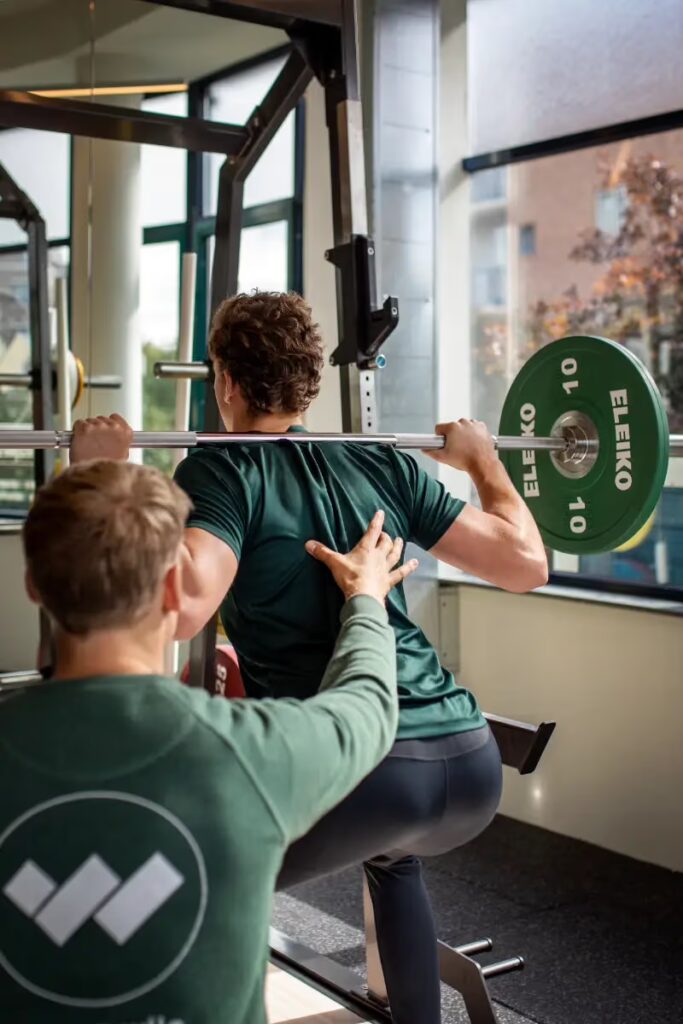 PERSONAL TRAINING 4 2 1